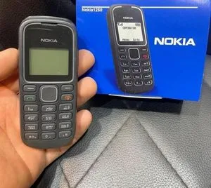 RM-647 NOKIA 1280
